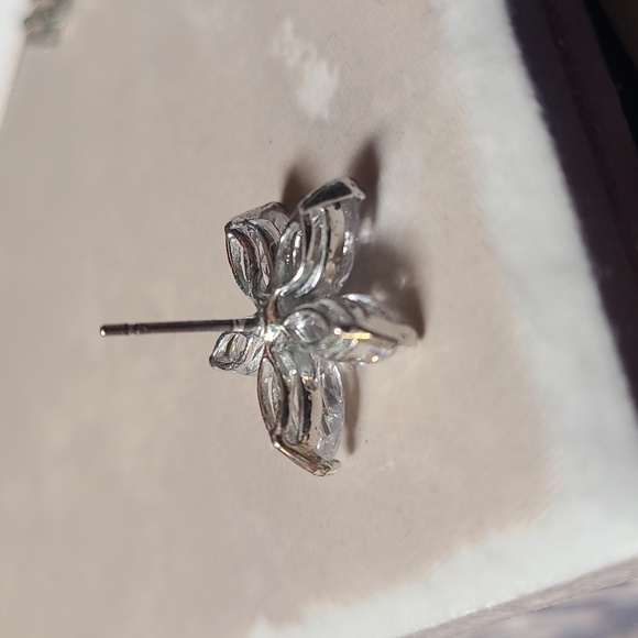 Vintage Silver Floral Earrings with Teardrop Stones - Picture 10 of 16